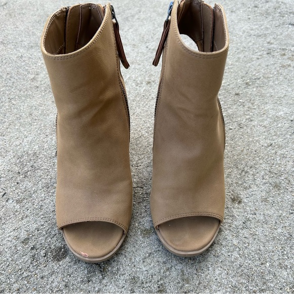 Dolce Vita Zippered Open Toe Ankle Boots - Picture 5 of 9